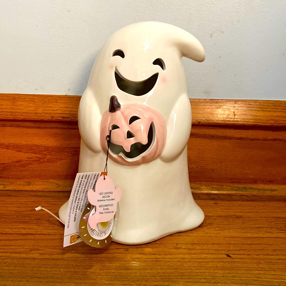 Farmhouse Bootiful Ceramic Ghost LED 11” Blushing Ghost With Pink Pumpkin NWT